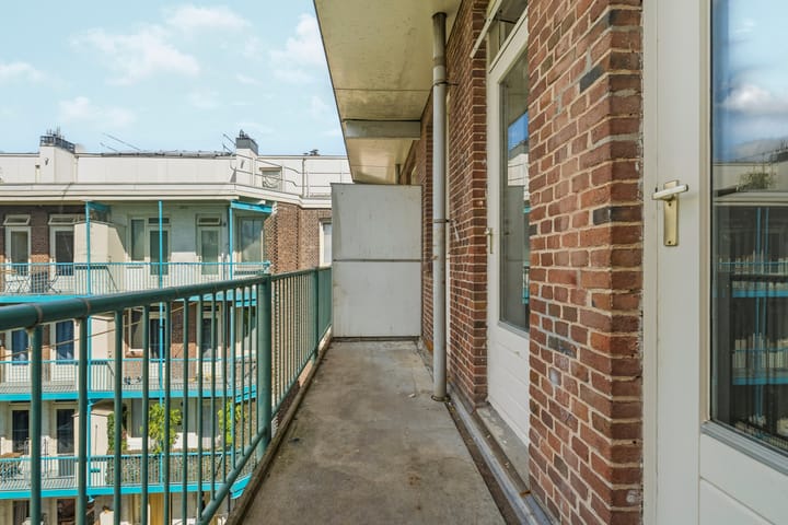Studio te koop: Afrikanerplein 72, Amsterdam