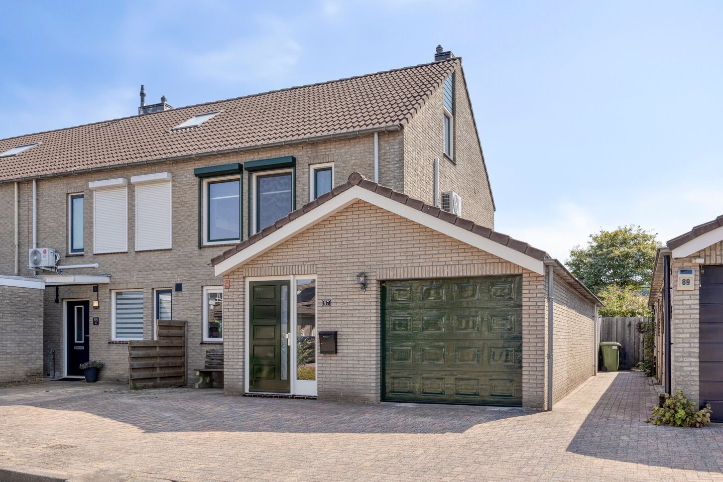Foto 1 van Zuring 87