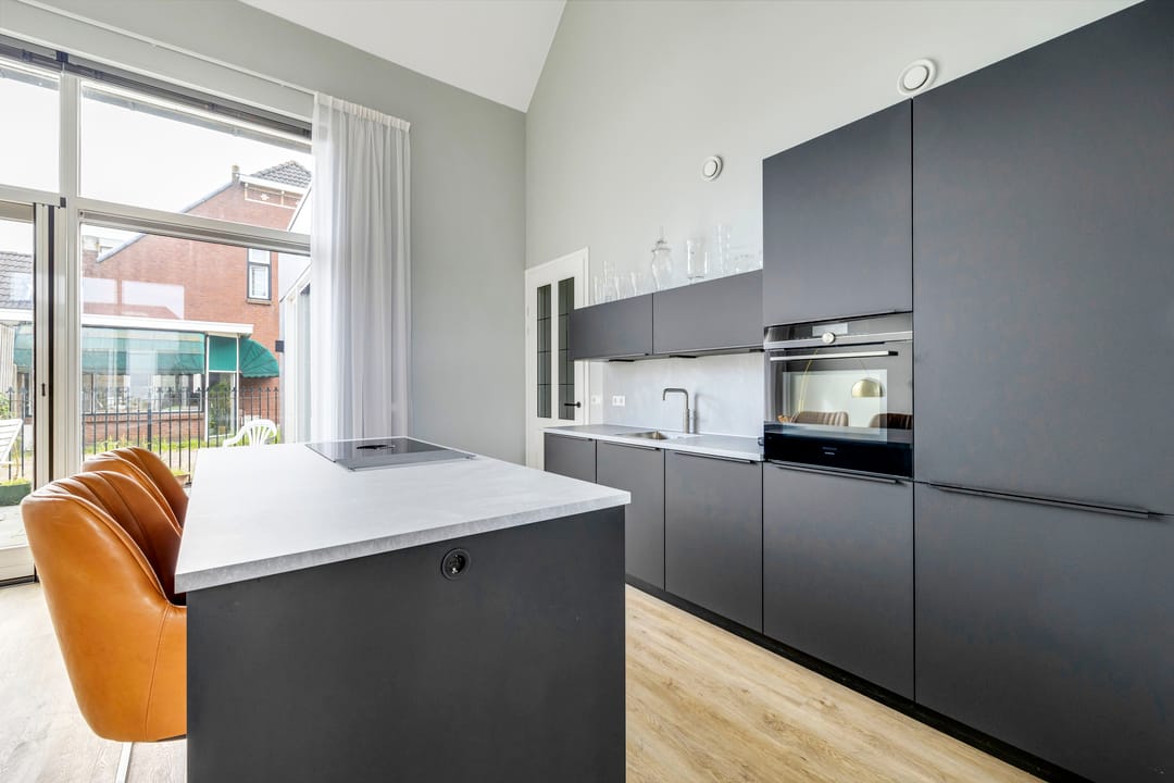 Photo 13 of Raadhuisstraat 42