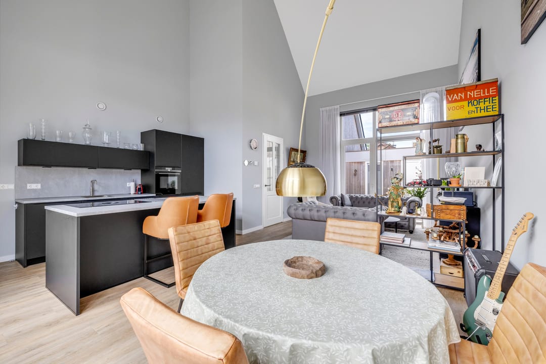 Photo 11 of Raadhuisstraat 42