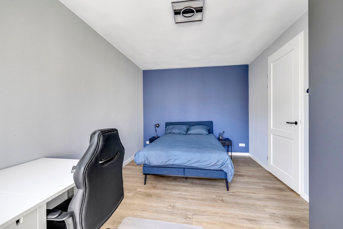 Photo 19 of Raadhuisstraat 42
