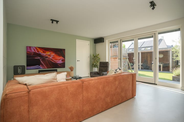 Twee-onder-één-kap te koop: Thijs de Torenwachterstr 6, Zaltbommel