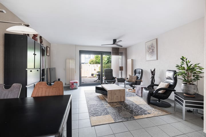 Tussenwoning te koop: Wilhelmina van Pruisenlaan 243, Gouda