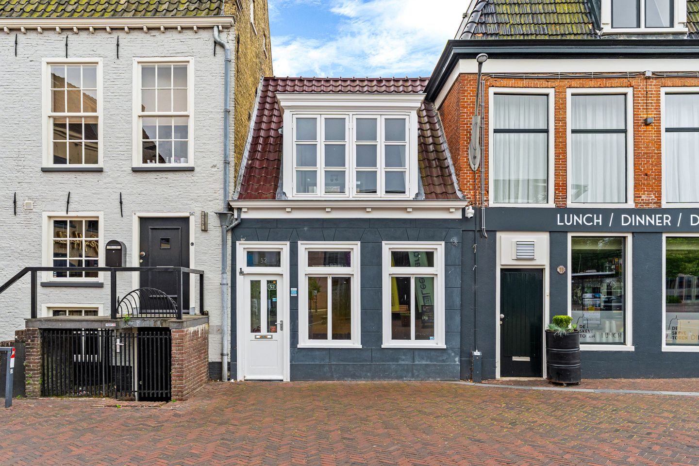 View photo 2 of Oldehoofsterkerkhof 52