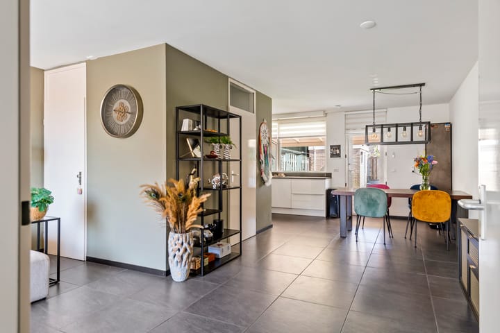 Hoekwoning te koop: Multatulistraat 19, Tiel