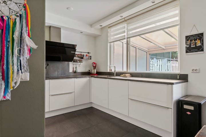 Hoekwoning te koop: Multatulistraat 19, Tiel