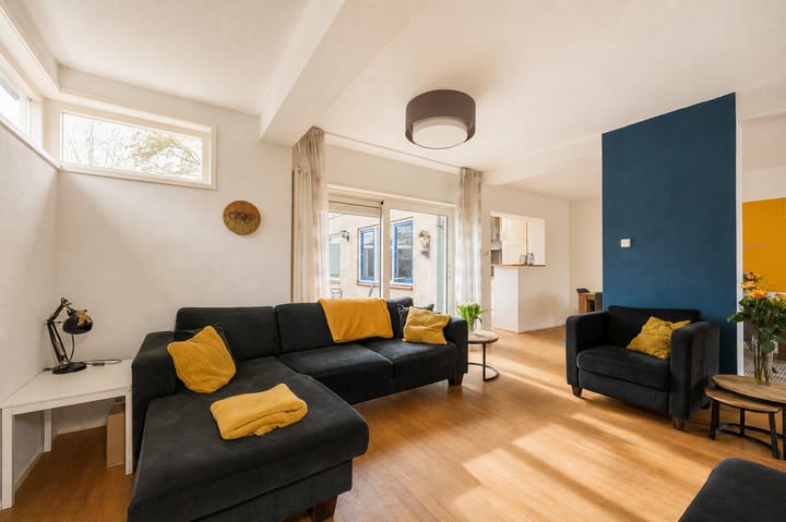 Twee-onder-één-kap te koop: Pater Stormstraat 1, Achterveld (Ut)