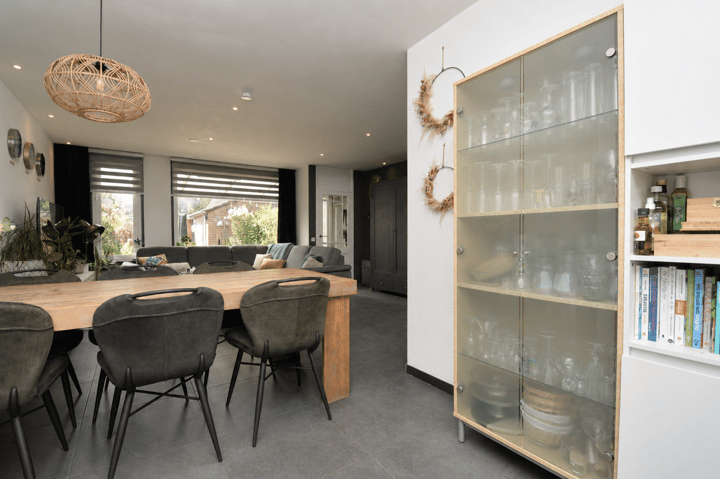 Tussenwoning te koop: Drenthehof 42, Helmond
