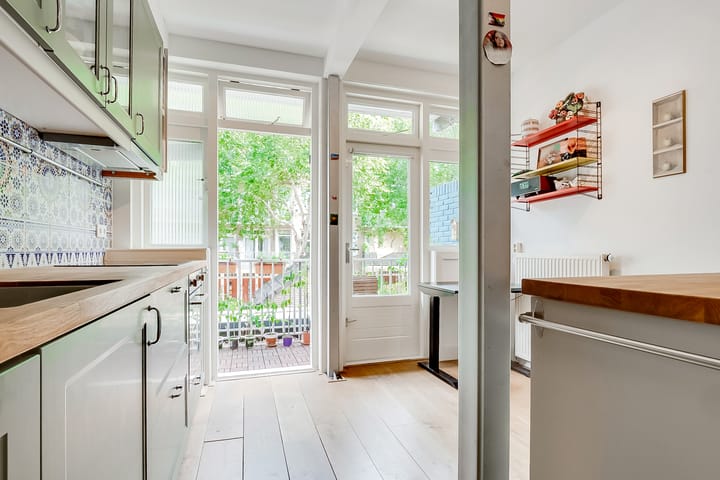 Appartement te koop: Ferguutstraat 12-1, Amsterdam