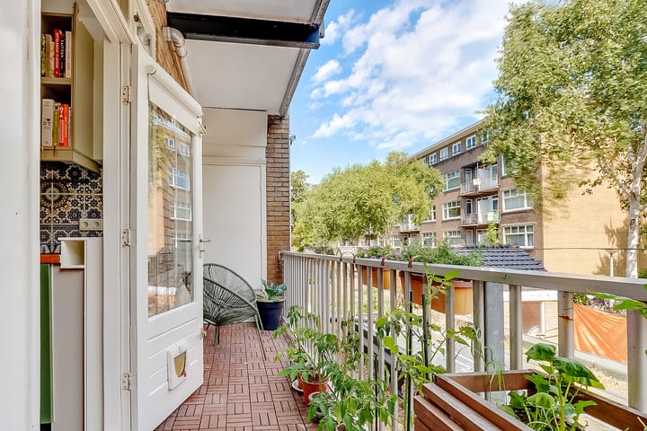 Appartement te koop: Ferguutstraat 12-1, Amsterdam