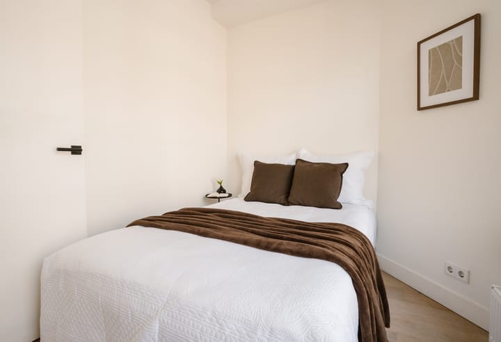 Studio te koop: Czaar Peterstraat 142-2, Amsterdam