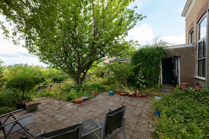 Vrijstaande woning te koop: Rijksstraatweg 229, Hellevoetsluis