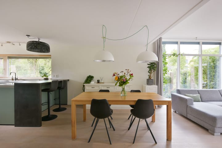 Hoekwoning te koop: John Raedeckerhof 14, Hoorn