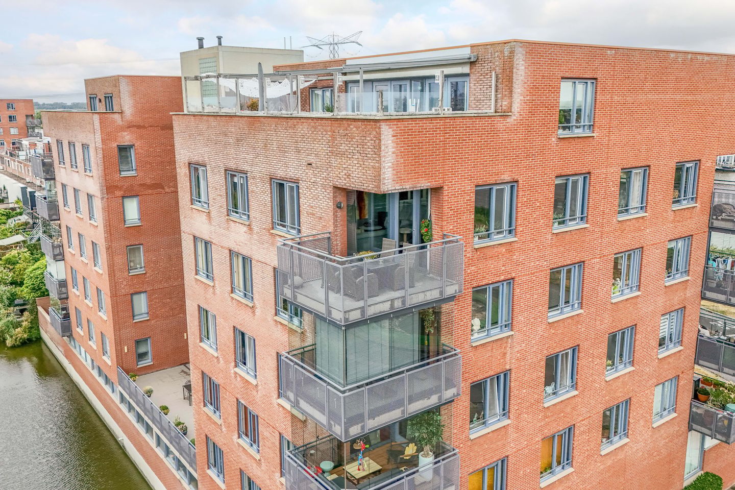 Foto 1 van Brandingdijk 250
