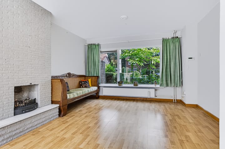 Tussenwoning te koop: Leopoldlaan 30, Nunspeet