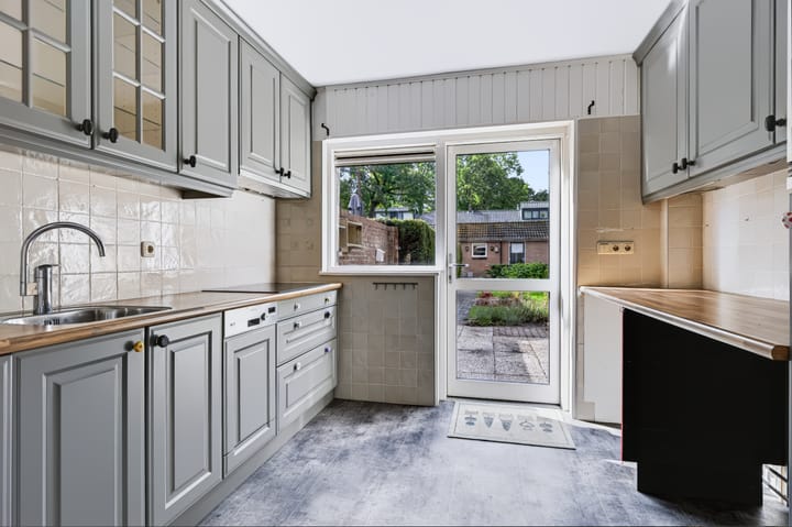 Tussenwoning te koop: Leopoldlaan 30, Nunspeet