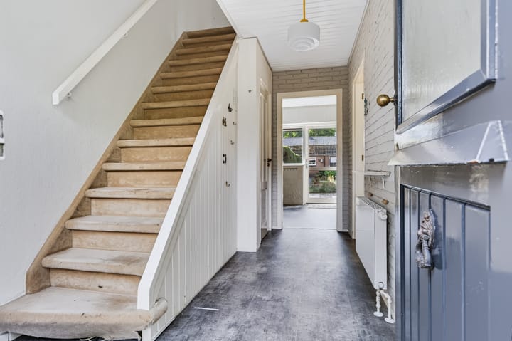 Tussenwoning te koop: Leopoldlaan 30, Nunspeet