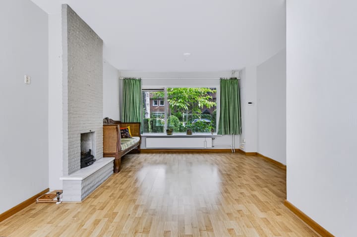 Tussenwoning te koop: Leopoldlaan 30, Nunspeet