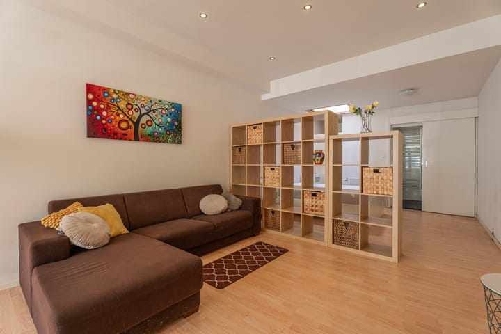 Tussenwoning te koop: Oude Singel 206, Leiden