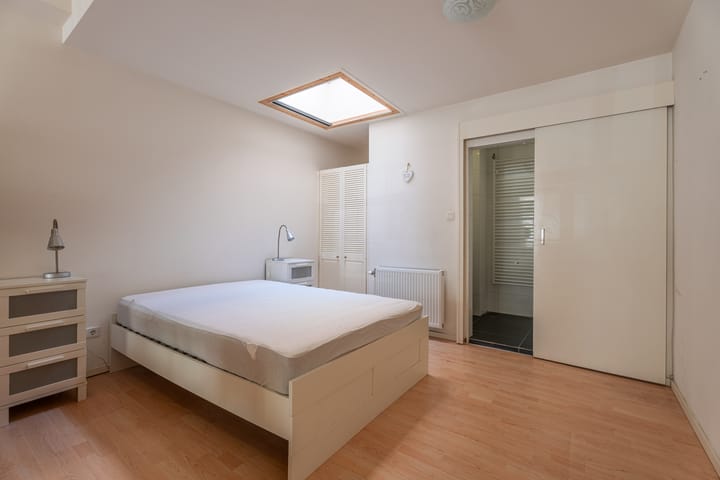 Tussenwoning te koop: Oude Singel 206, Leiden
