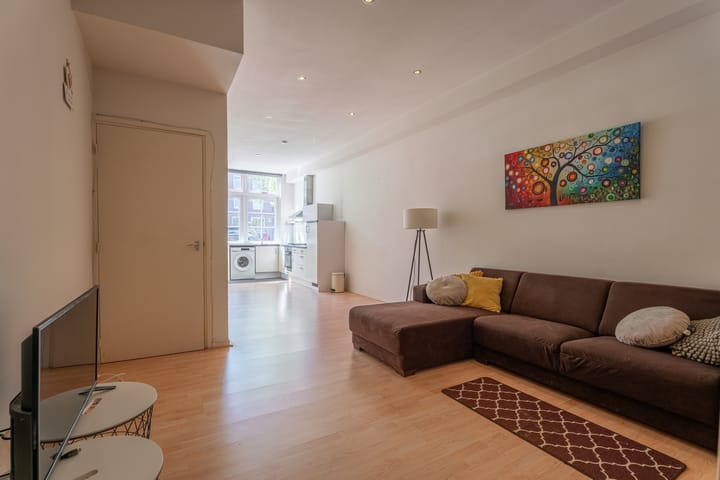 Tussenwoning te koop: Oude Singel 206, Leiden