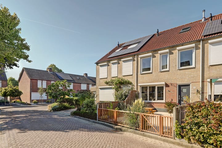 Photo 4 of Clausstraat 4