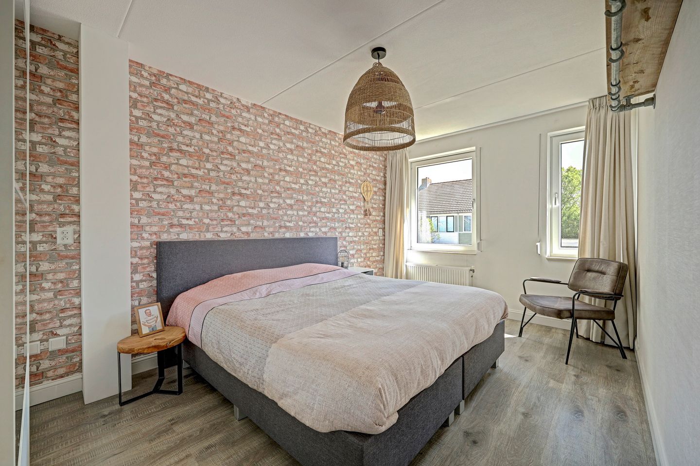 Photo 19 of Clausstraat 4