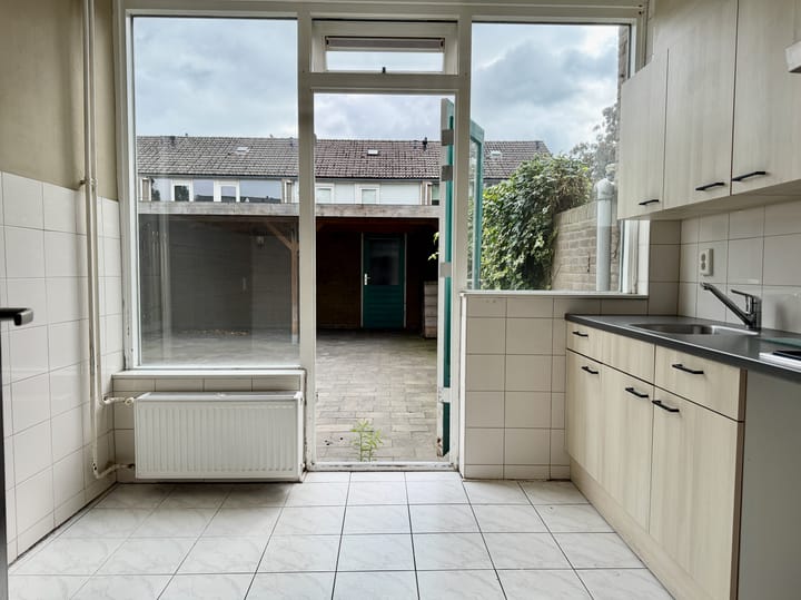 Tussenwoning te koop: Zuilenburg 3, Almelo