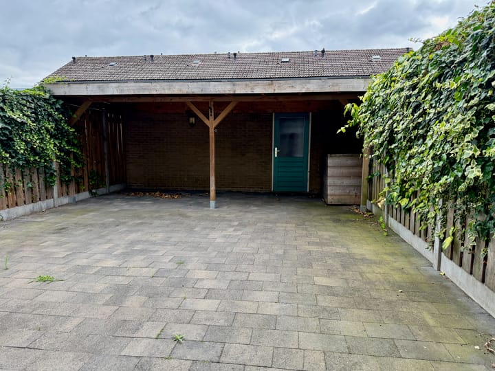 Tussenwoning te koop: Zuilenburg 3, Almelo