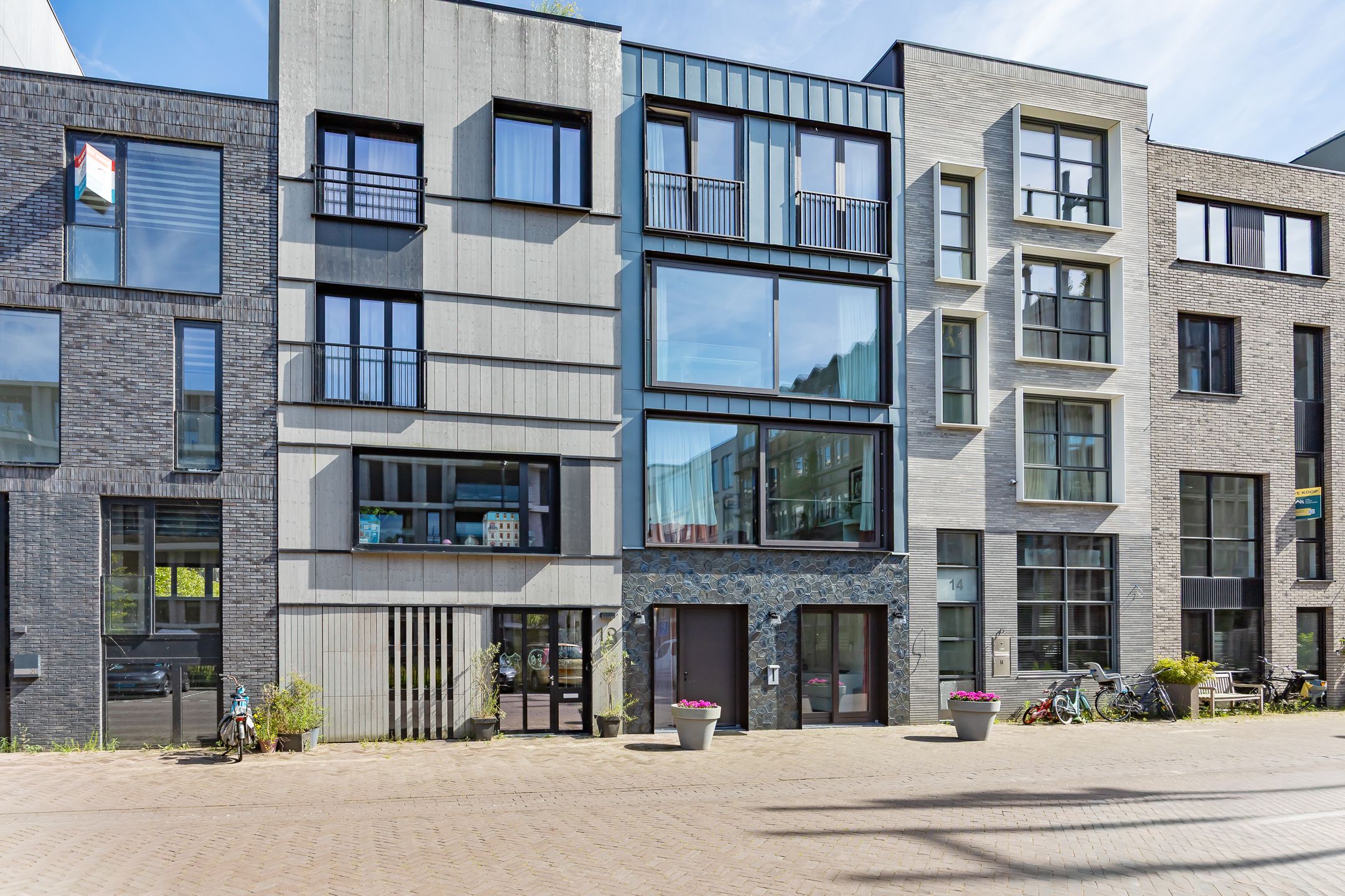 Nydia Ecurystraat 16 