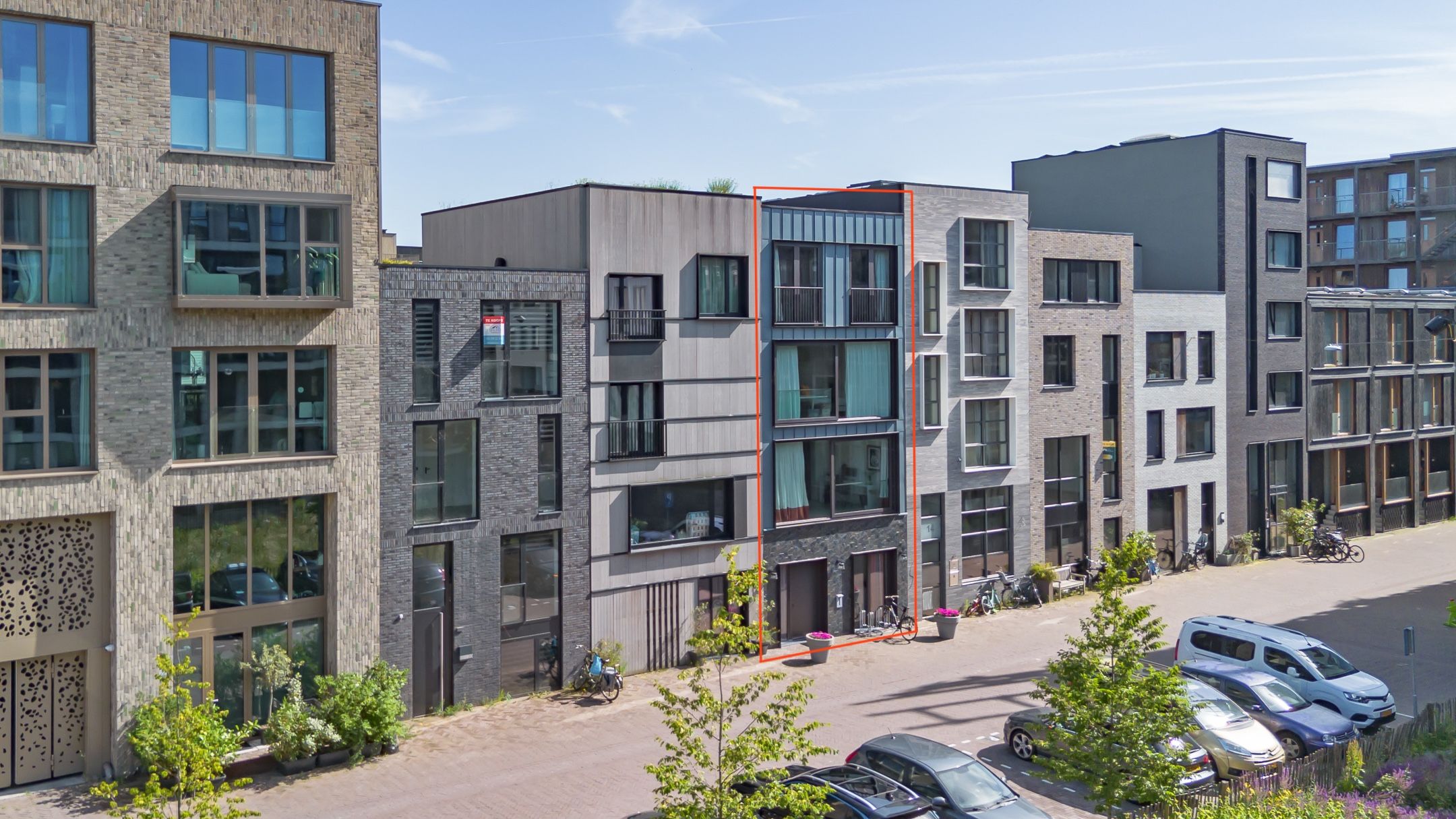 Photo 6 of Nydia Ecurystraat 16
