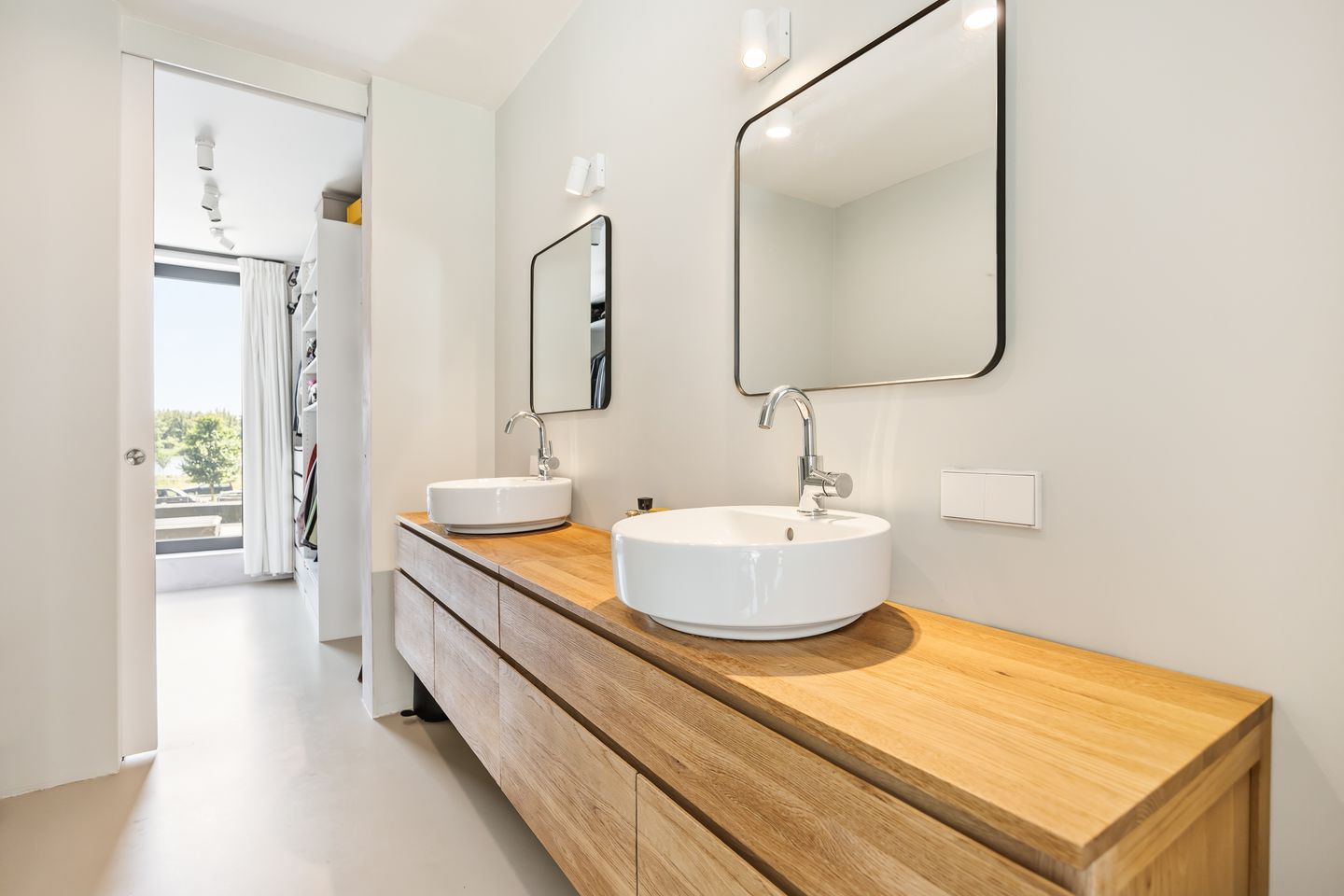 Photo 25 of Nydia Ecurystraat 16