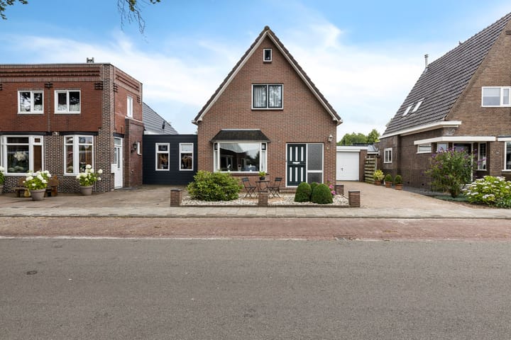 Twee-onder-één-kap te koop: Stationsstraat 5A, Musselkanaal
