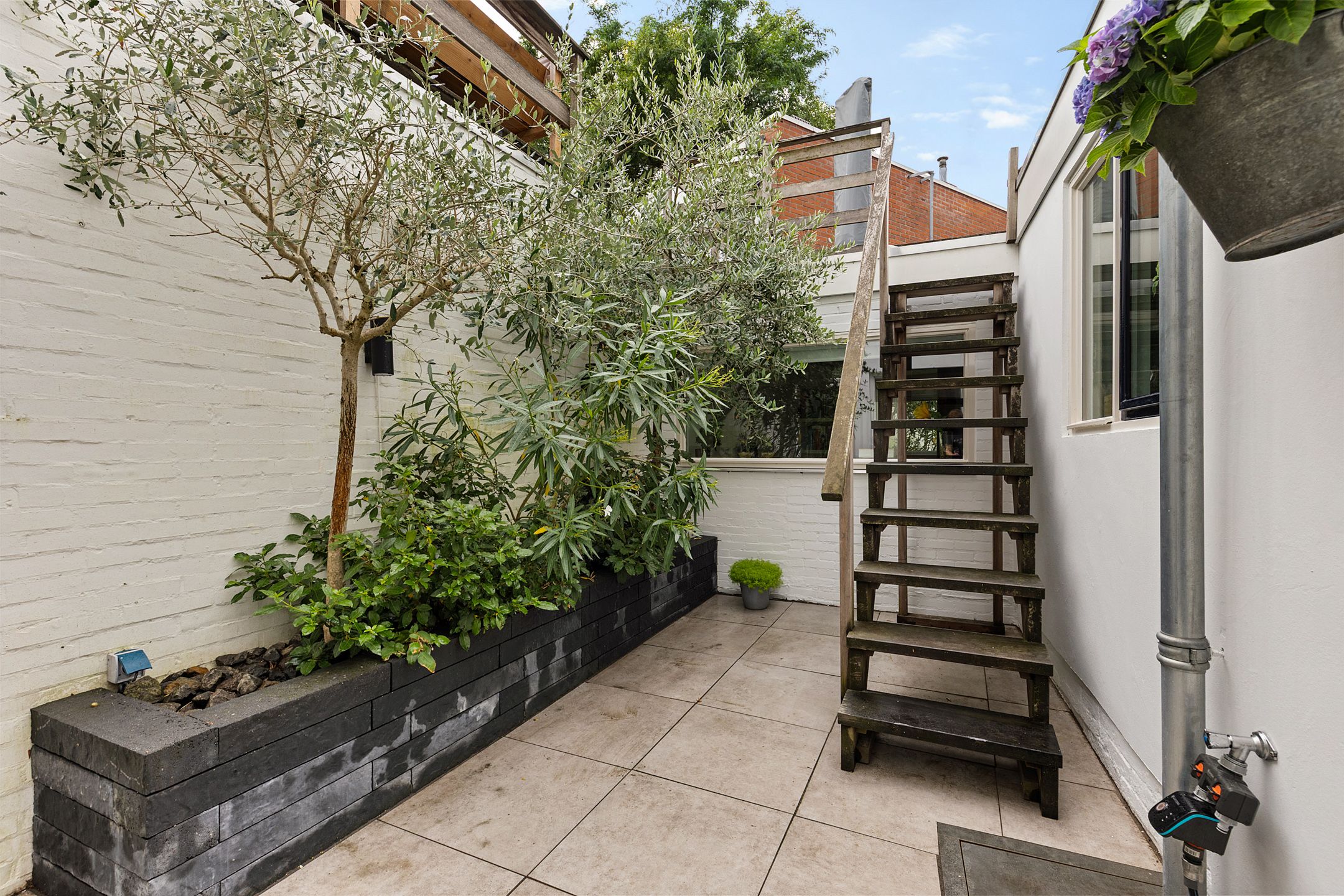 Photo 21 of Westerhavenstraat 21
