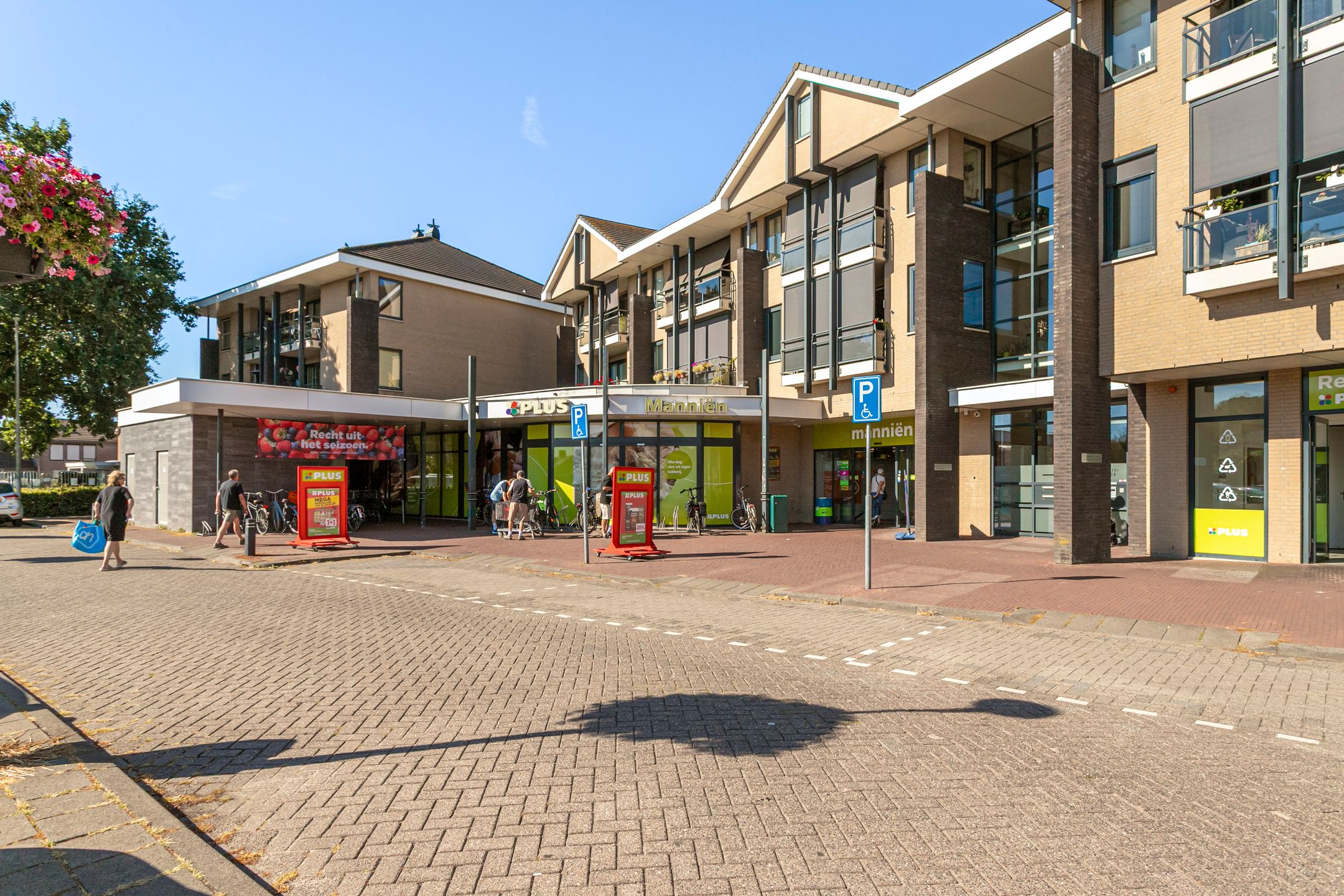 Photo 27 of Raadhuisstraat 60