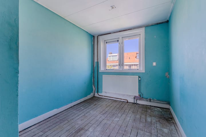 Tussenwoning te koop: Meidoornstraat 72, Zaandam