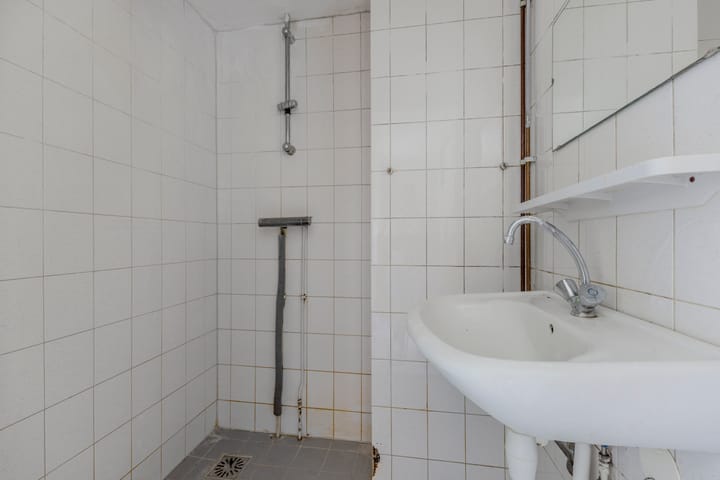 Tussenwoning te koop: Meidoornstraat 72, Zaandam