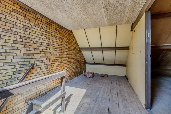 Tussenwoning te koop: Meidoornstraat 72, Zaandam