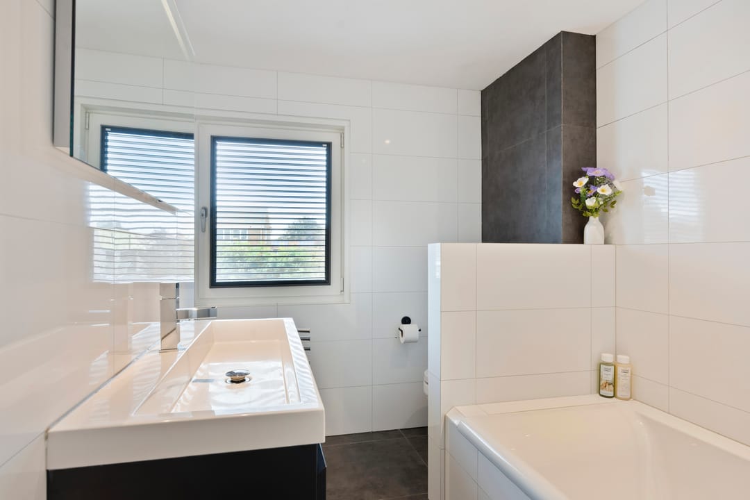 Photo 37 of Raadhuisstraat 144