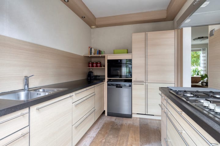 Foto 4 van Albardastraat 21