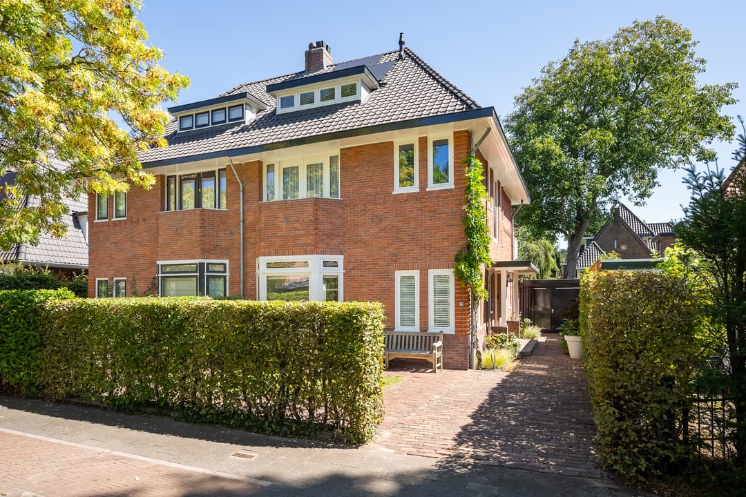 Photo 1 of Van der Helstlaan 29