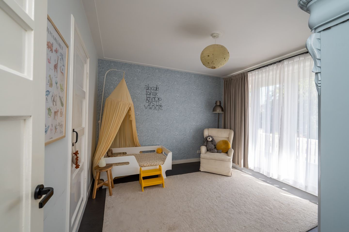 Photo 35 of Van der Helstlaan 29