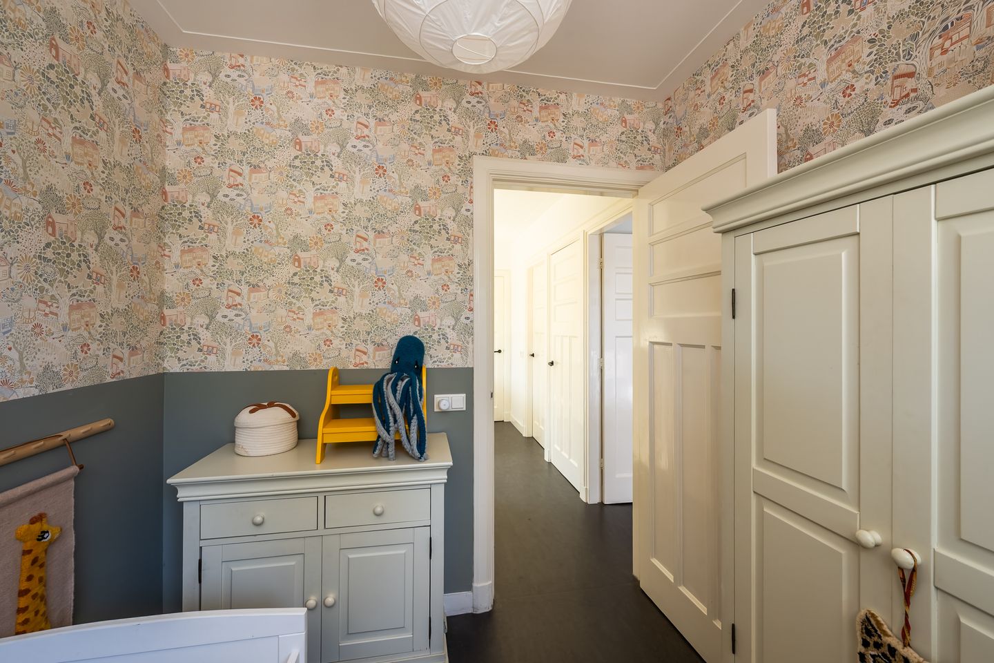 Photo 49 of Van der Helstlaan 29