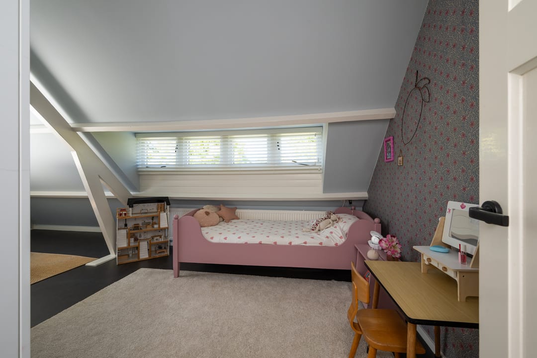 Photo 53 of Van der Helstlaan 29