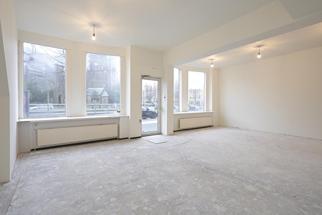 View photo 5 of Apeldoornselaan 175