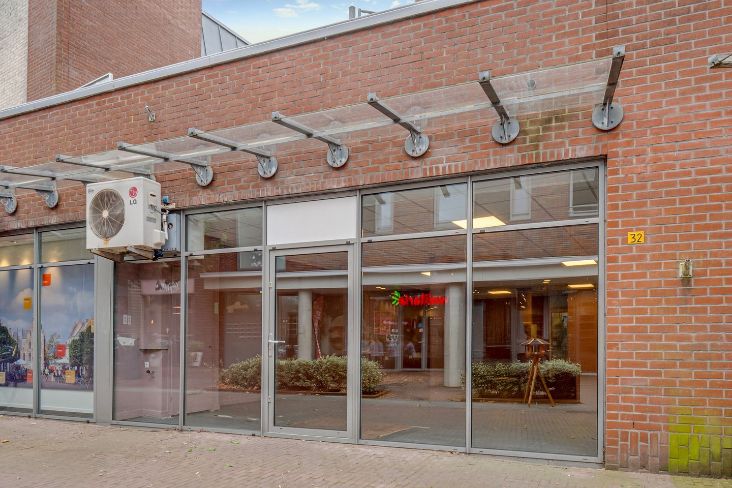 View photo 1 of Marktplein 32