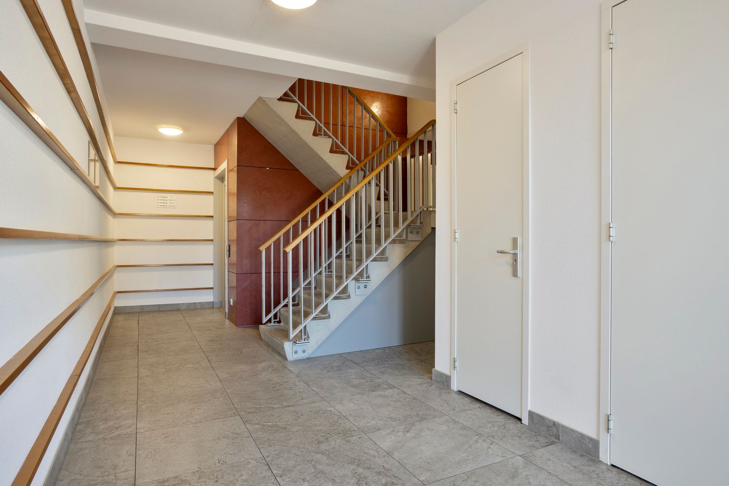 Foto 4 van Leliestraat 1-B