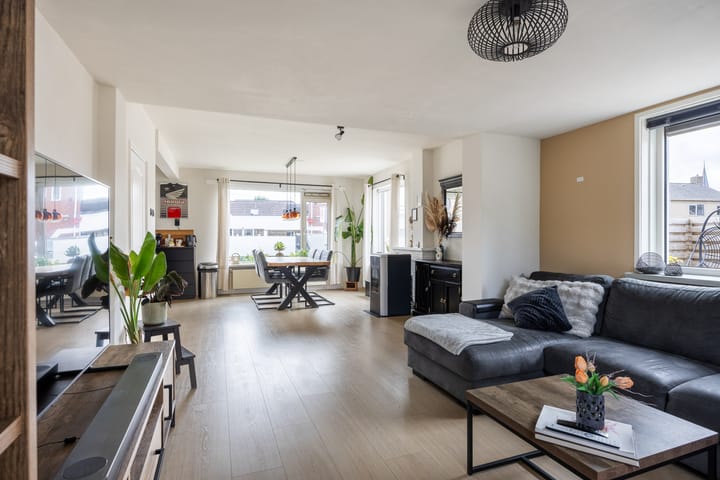 Vrijstaande woning te koop: Nipperusstraat 19, Ulrum