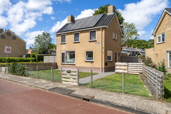 Vrijstaande woning te koop: Nipperusstraat 19, Ulrum