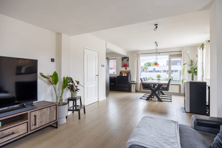 Vrijstaande woning te koop: Nipperusstraat 19, Ulrum